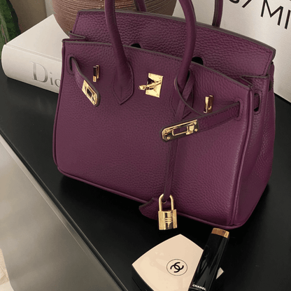 Astrid™ | Tidlös Elegans för Varje Tillfälle ✨